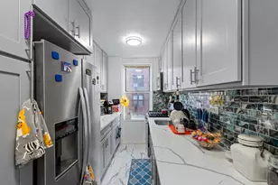 67-30 Clyde St, Forest Hills, NY 11375 - Photo 4