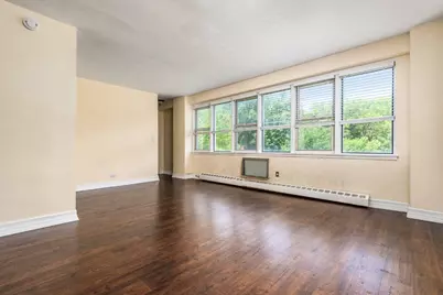 87-15 165th Street #5L, Jamaica, NY 11432 - Photo 2