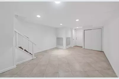 5461 Sylvan Avenue, New York City, NY 10471 - Photo 18