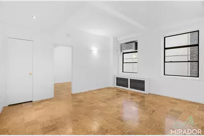 132 E 45th Street #9F, New York City, NY 10017 - Photo 1