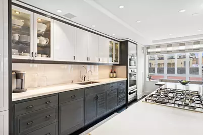 21 E 61st Street #6E, New York City, NY 10065 - Photo 10