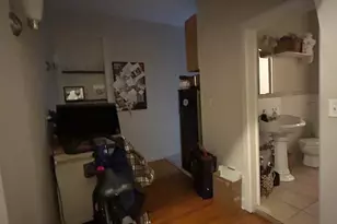 161 W 10th St, New York City, NY 10014 - Photo 18