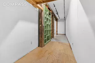 430 E 10th St, New York, NY 10009 - Photo 8