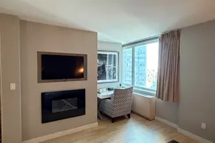 322 W 57th St, New York City, NY 10019 - Photo 10