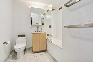 322 W 57th St, New York City, NY 10019 - Photo 8