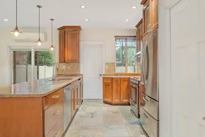 23-55 36th Street, New York City, NY 11105 - Photo 10