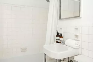 357 E 57th St, New York, NY 10022 - Photo 8