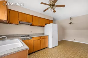 128-18 146th St, New York City, NY 11436 - Photo 6