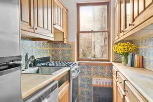 127 W 95th St, New York City, NY 10025 - Photo 8