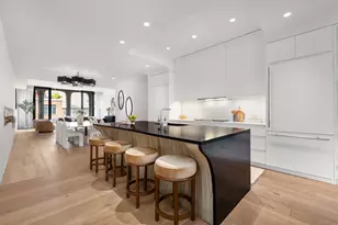 325 W Broadway, New York City, NY 10013 - Photo 2
