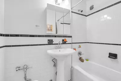 620 E 18th Street #1C, New York City, NY 11226 - Photo 12