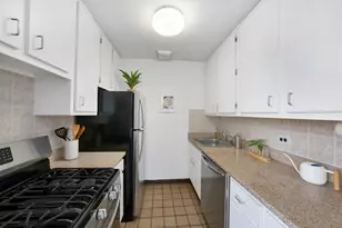 96 Schermerhorn St, New York City, NY 11201 - Photo 4