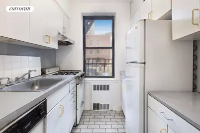 50 E 8th Street #5W, New York, NY 10003 - Photo 4