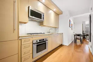 1600 Broadway, New York, NY 10019 - Photo 6