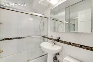 357 E 57th St, New York, NY 10022 - Photo 12