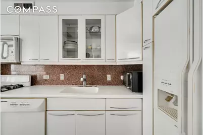357 E 57th Street #5D, New York, NY 10022 - Photo 8