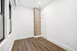 50-20 39th St, New York City, NY 11104 - Photo 8