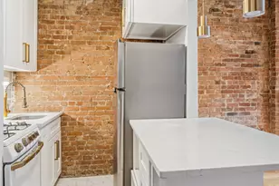 357 E 50th St, New York City, NY 10022 - Photo 4