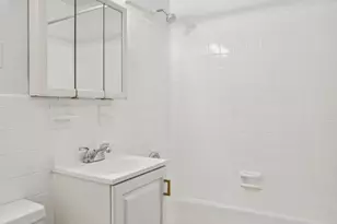 357 E 50th St, New York City, NY 10022 - Photo 6