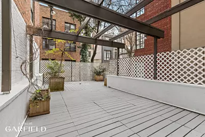 121 E 61st Street, New York, NY 10065 - Photo 10