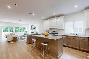 10 Harris Ln, New York, NY 10309 - Photo 6