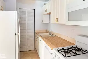 315 E 70th St, New York City, NY 10021 - Photo 10
