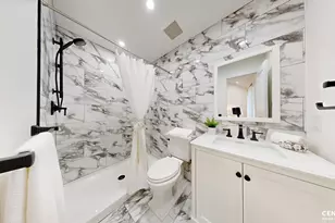 12 Harris Ln, New York City, NY 10309 - Photo 14