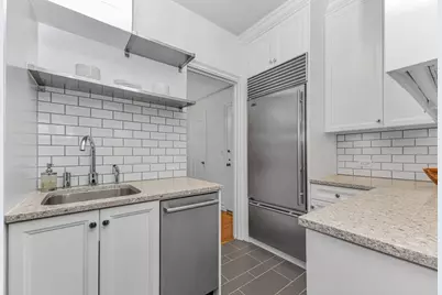 11 W 69th Street #2B, New York, NY 10023 - Photo 4