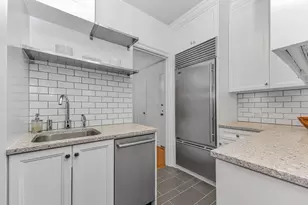 11 W 69th St, New York, NY 10023 - Photo 4
