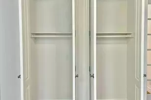 886 10th Ave, New York, NY 10019 - Photo 4