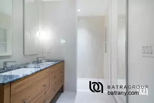 30-55 Vernon Blvd, Astoria, NY 11102 - Photo 8