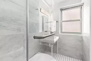 433 E 51st St, New York City, NY 10022 - Photo 4