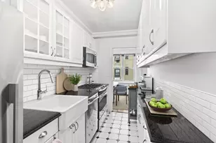 433 E 51st St, New York City, NY 10022 - Photo 2