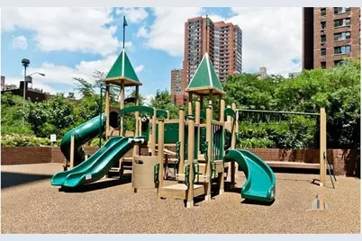 1641 3rd Avenue #3G, New York City, NY 10128 - Photo 10