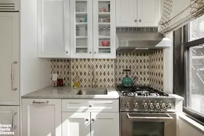 210 E 73rd Street #7F, New York, NY 10021 - Photo 4