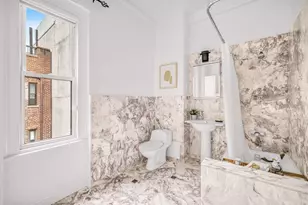 1049 Park Ave, New York City, NY 10028 - Photo 20