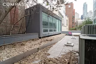 428 W 54th St, New York City, NY 10019 - Photo 8
