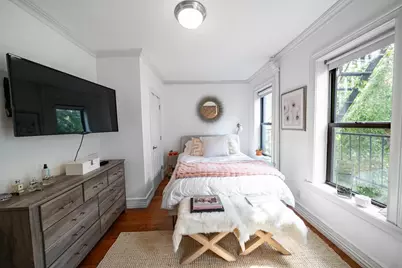 236 E 78th Street #4B, New York, NY 10075 - Photo 2