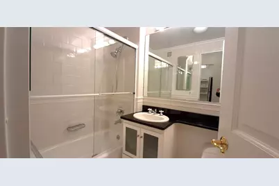 400 E 90th Street #4D, New York City, NY 10128 - Photo 4