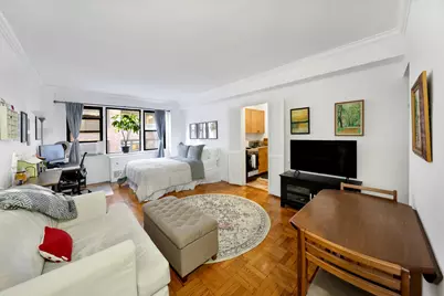 240 E 46th Street #7B, New York City, NY 10017 - Photo 1