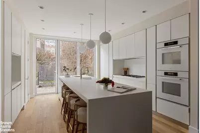 568 Park Place, New York City, NY 11238 - Photo 4