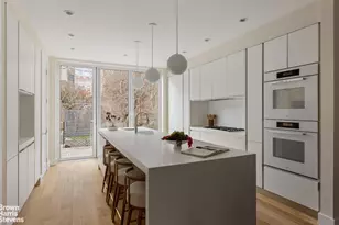 568 Park Pl, New York City, NY 11238 - Photo 4