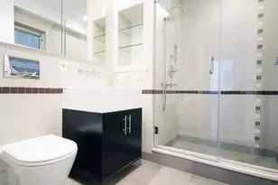 631 E 9th St, New York, NY 10009 - Photo 6