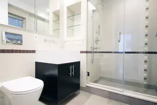 631 E 9th St, New York City, NY 10009 - Photo 6