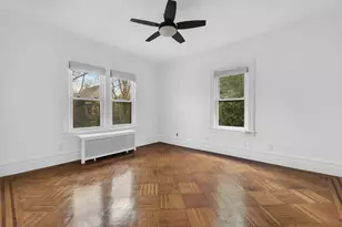 242 Stratford Rd, New York City, NY 11218 - Photo 18