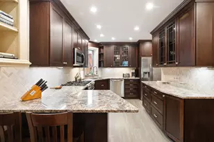 69 Pineapple St, Brooklyn, NY 11201 - Photo 4