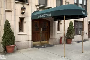 319 E 50th St, New York City, NY 10022 - Photo 8