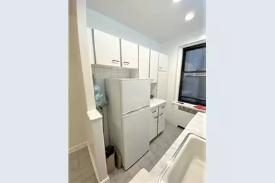 340 E 66th Street #2C, New York, NY 10065 - Photo 6