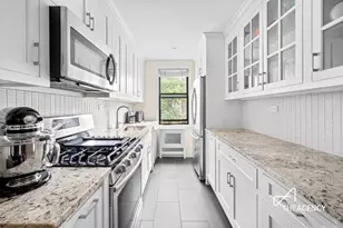 241 E 76th St, New York City, NY 10075 - Photo 6