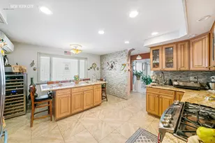 2044 W 8th St, Brooklyn, NY 11223 - Photo 4